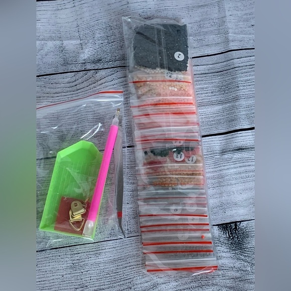 Christmas Santa Claus Diamond Painting Kit 30x30cm - Picture 5 of 6